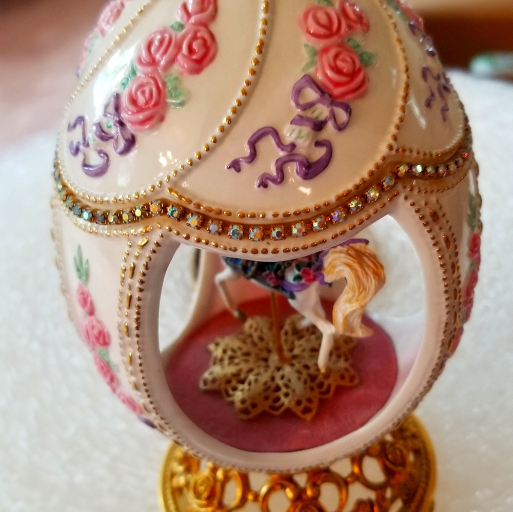 COPY - Musical egg